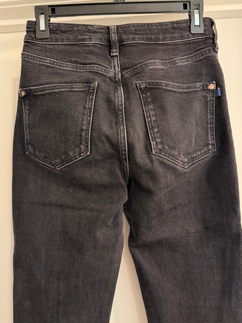 Pilcro The Cigarette High-Rise Black Denim Jeans - Picture 4 of 5